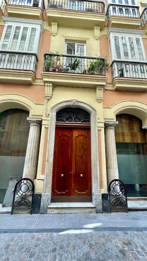 Apartamento Cristobal Colon Apartment Кадис Екстериор снимка