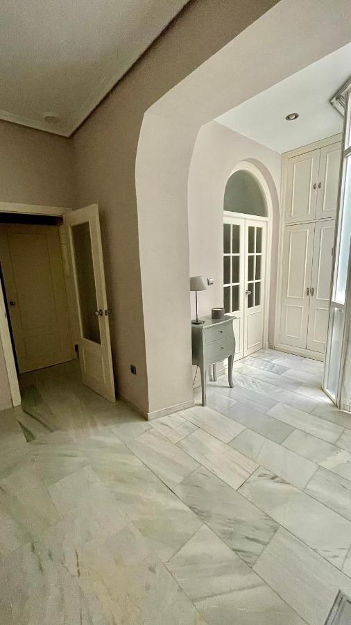 Apartamento Cristobal Colon Apartment Кадис Екстериор снимка