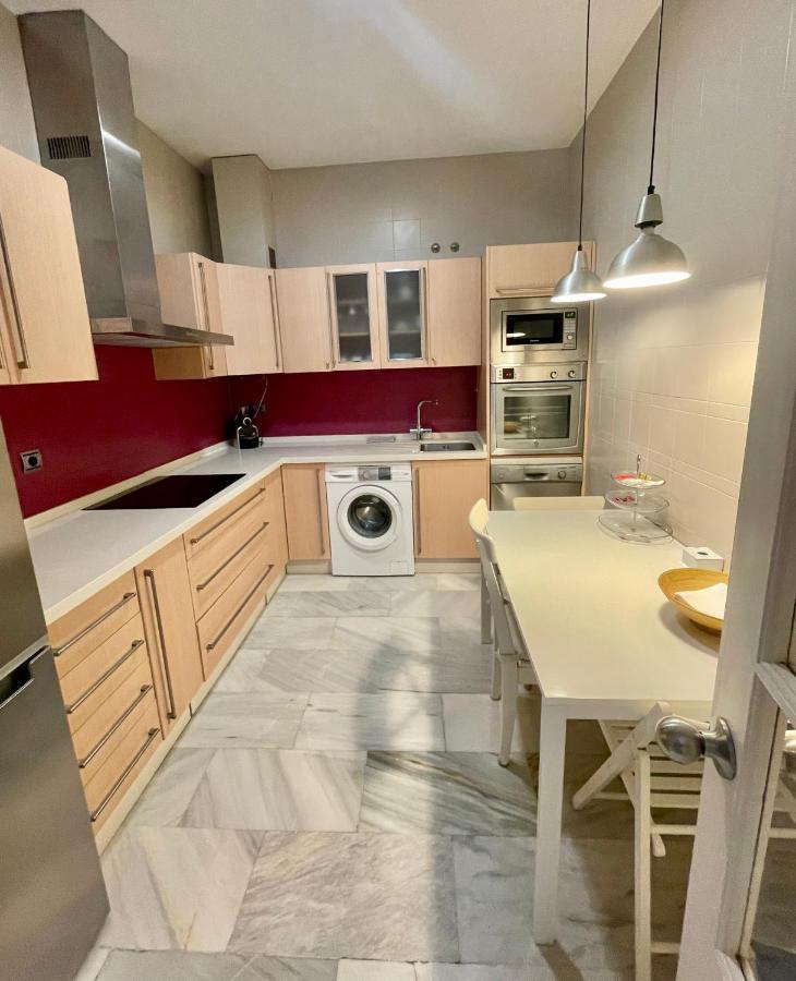 Apartamento Cristobal Colon Apartment Кадис Екстериор снимка
