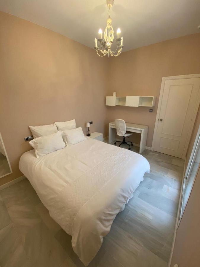 Apartamento Cristobal Colon Apartment Кадис Екстериор снимка